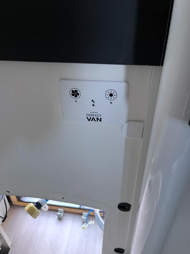 Adria 640 SGX - Einbau Perfect Van TTT Control Kit